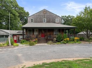 79 Bishop Hill Rd, Johnston, RI 02919