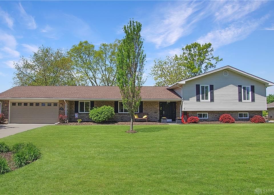 1st image of 8371 Cherrycreek Dr