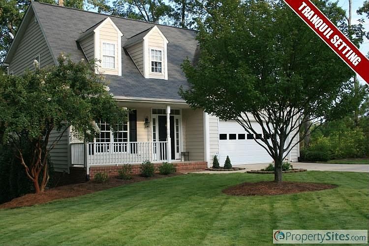 1st image of 1901 Beachwood Dr