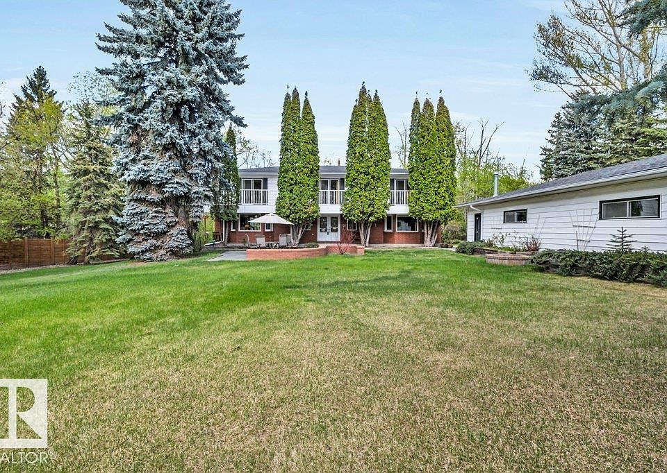 1st image of 260 Windermere Dr NW