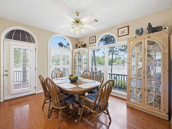 5th image of 275 Lee Road 897