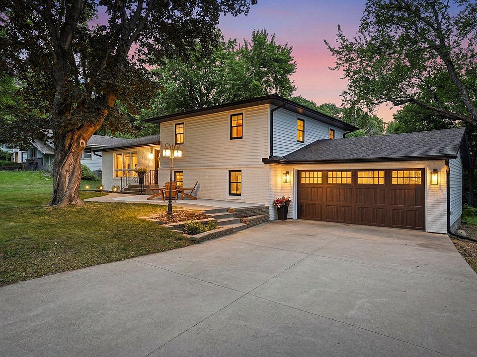 1st image of 6525 Maple Dr