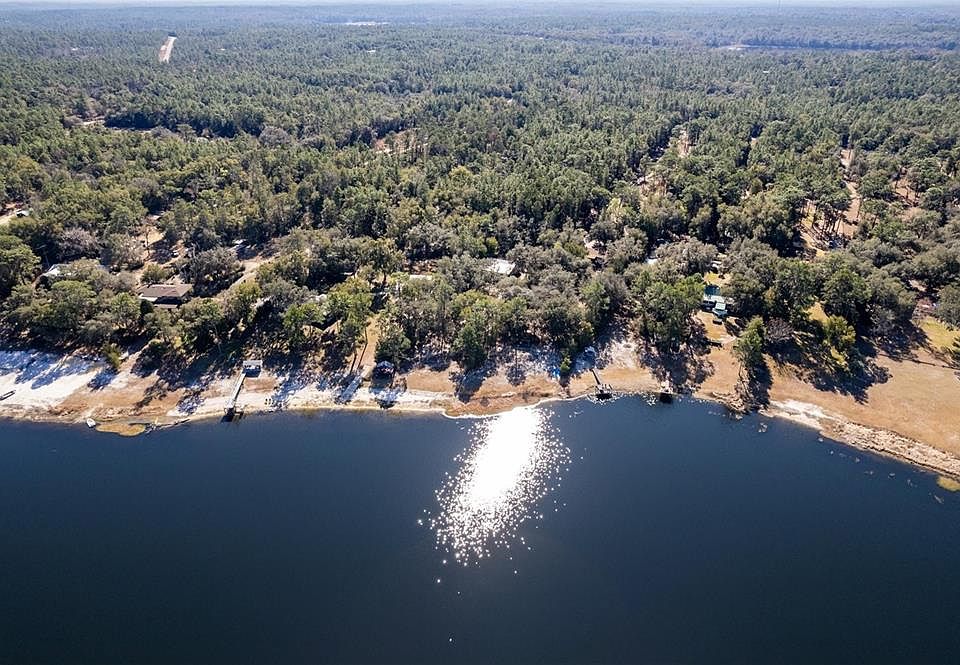 1st image of 1412 Baden Powell Rd