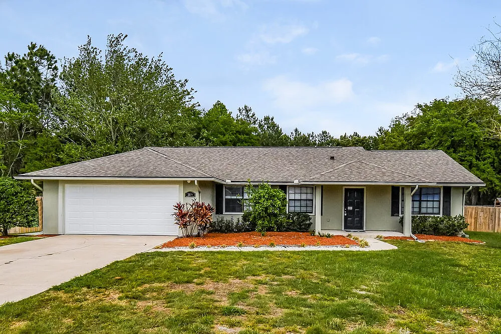 3 bed, 2.0 bath, 1472 sqft, $2,000 — Photo 1