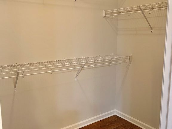 5th image of 203 Belhaven Dr