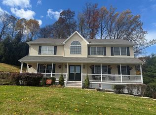 26 Johnson Dr, Stony Pt, NY 10980