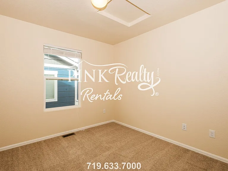 2325 Washo Cir — Photo 29