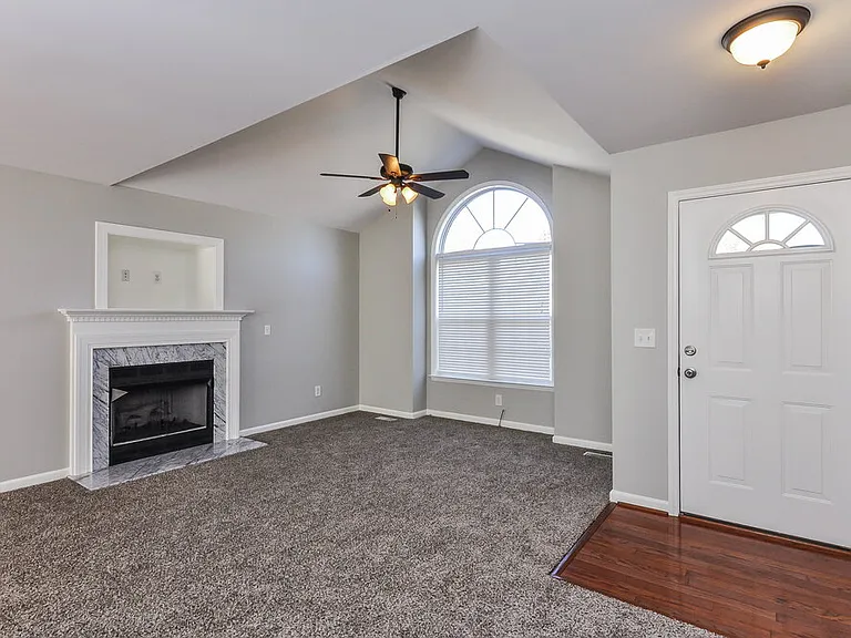 616 Groveton Trl — Photo 3