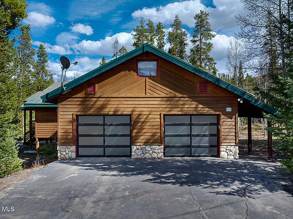 2nd image of 614 VASQUEZ Road