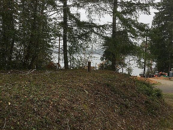 5th image of 330 W Nahwatzel Beach Dr