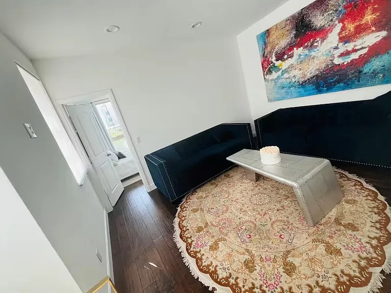 Vantis Dr — Photo 5