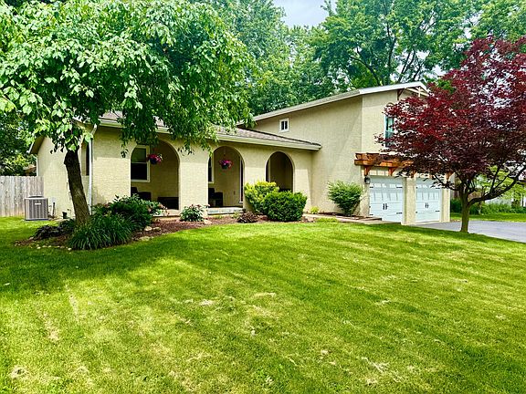 3rd image of 1379 Brenthaven Pl