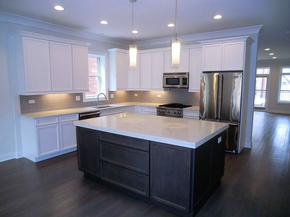 1st image of 1510 W Diversey Pkwy #20934