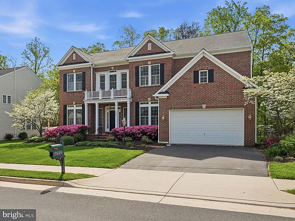 2nd image of 7805 Rose Garden Ln