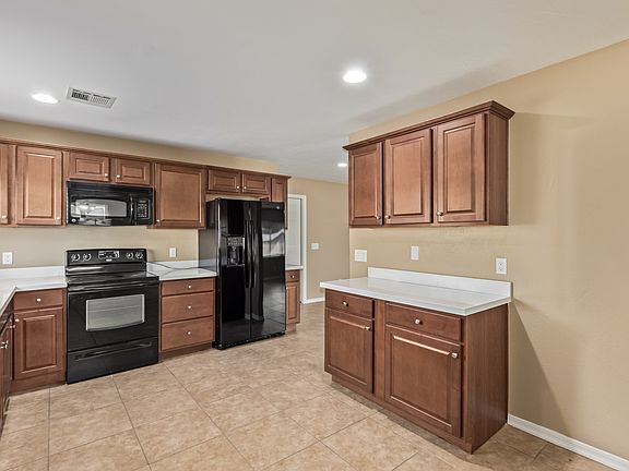 4th image of 13130 N 21st Ave