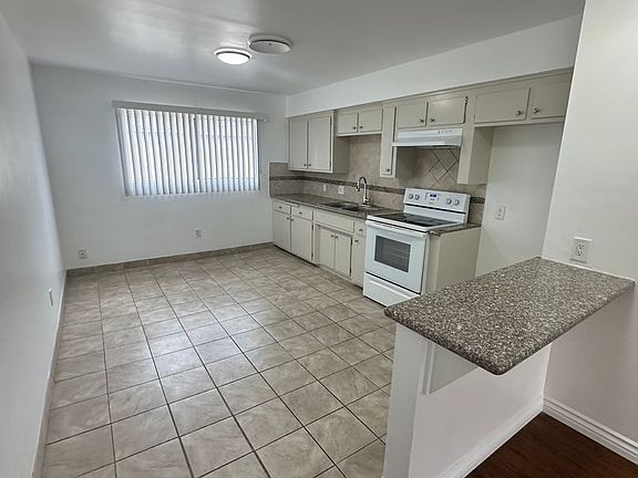 3rd image of 2815 S H St #12A