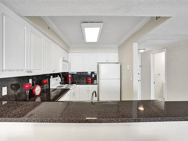 2501 S Ocean Dr #903 — Photo 14