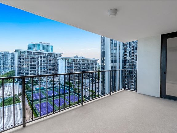 4th image of 1865 Brickell Ave APT A1509