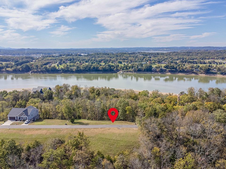 1st image of Ivy Way