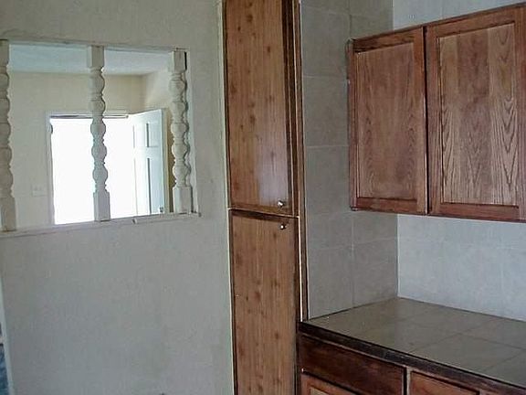 3rd image of 1113 San Benito Dr