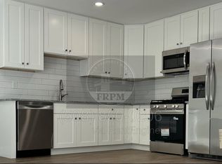 2188 Phillips Rd #2196, New Bedford, MA 02745