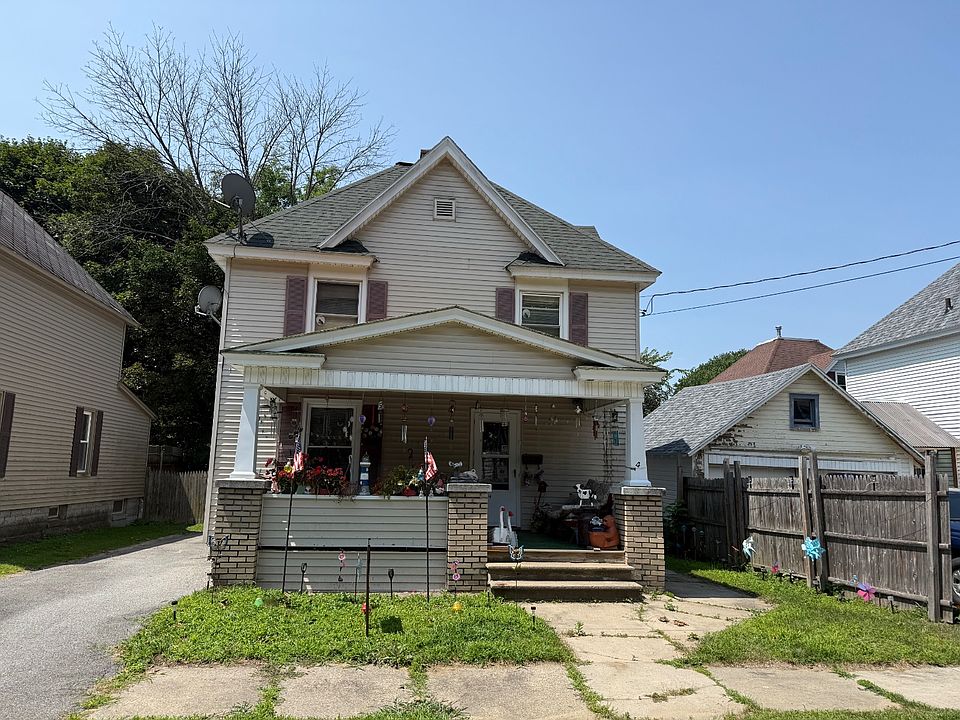 1st image of 4 Pleasant St