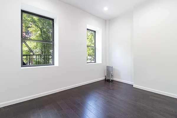 Rented by Bold New York | media 29