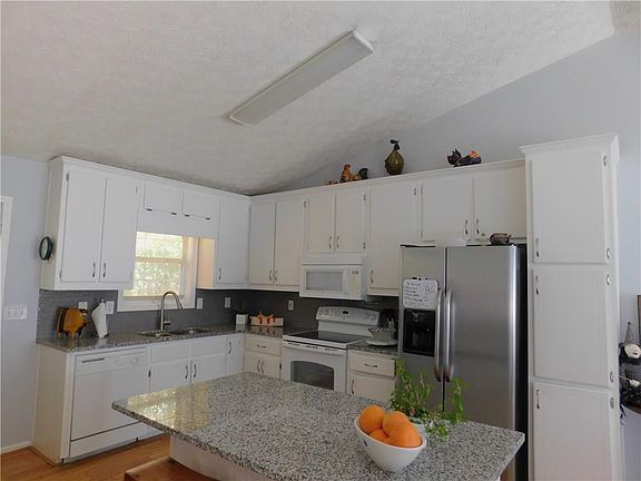 3rd image of 3942 Edge Brook Dr