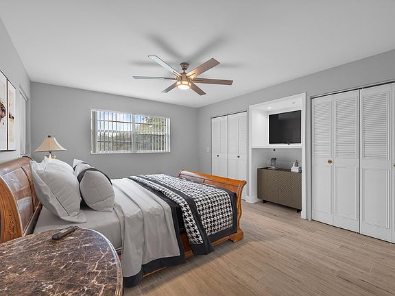 3rd image of 2950 SE Ocean Blvd