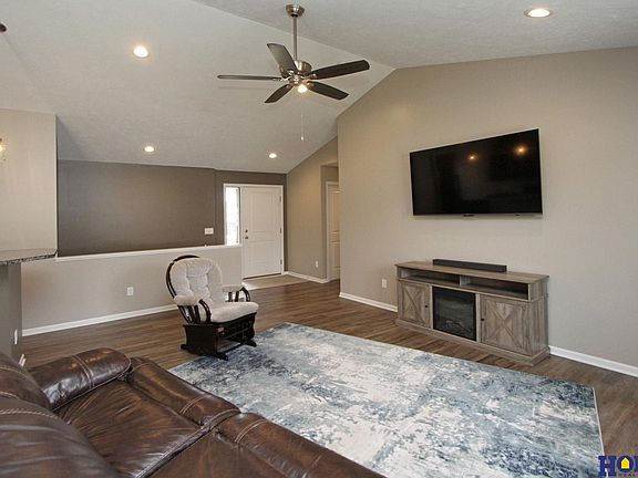 4th image of 7210 Zagros Dr