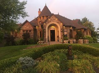 3305 S 169th Plz, Omaha, NE 68130