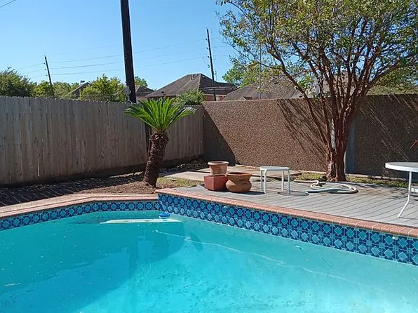 12018 Cedar Form Ln, Meadows Place, TX 77477