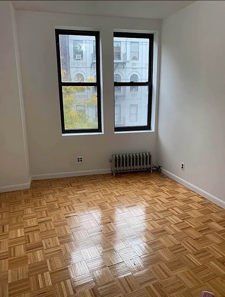 Building Photo - 369 Broome St #15