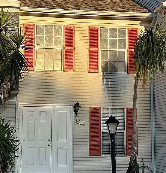 317 Georgian Park Dr — Photo 3