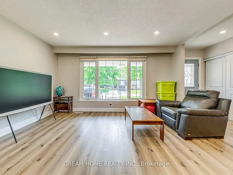 69 Culham St — Photo 4