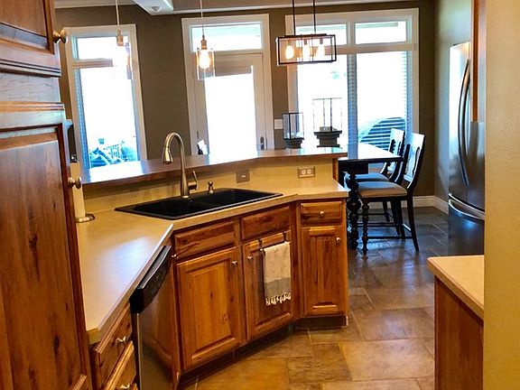 5th image of 1403 Highland Pointe Way