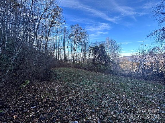2nd image of 10 Sawyer Cove Hideaway