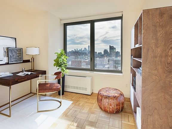 4th image of 312 11th Ave APT 35E