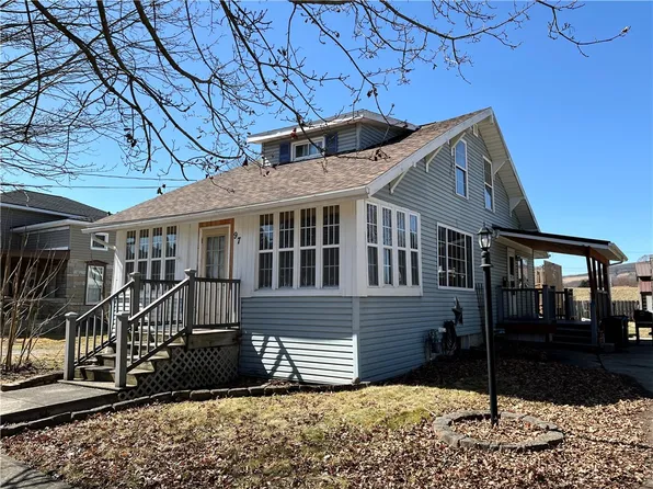 97 4th St, Hornell, NY 14843