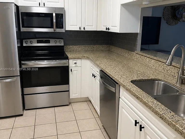 17150 N Bay Rd #2620 — Photo 19