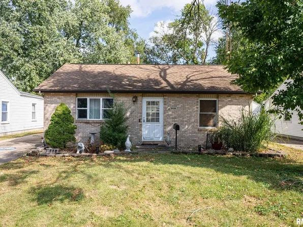 3036 S 2nd St, Southern View, IL 62703