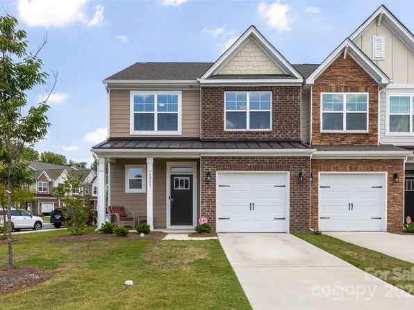 6211 Nandina Dr, Harrisburg, NC 28075