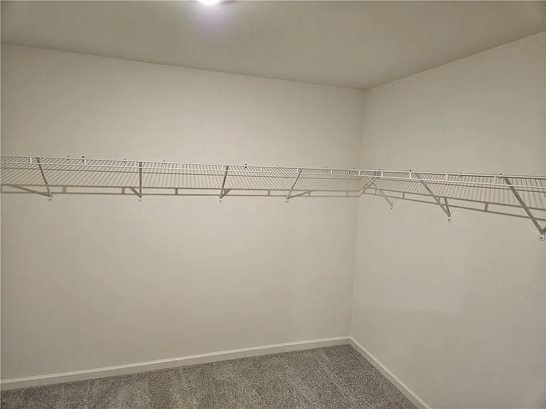 326 Silverton Dr — Photo 22