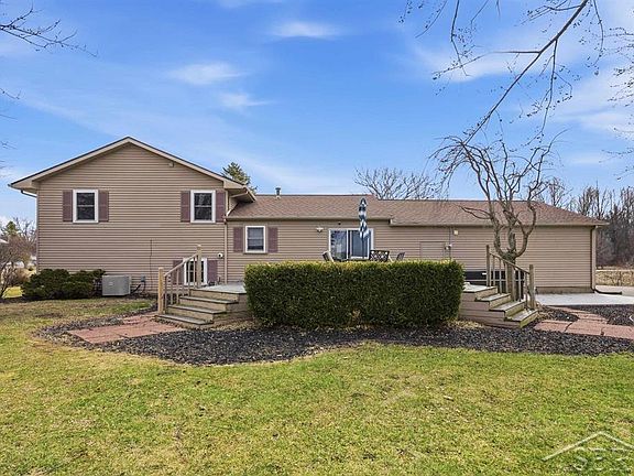 4th image of 2258 S Nine Mile Rd