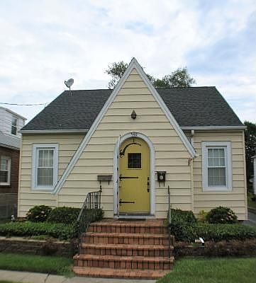 1st image of 340 Highwood Ave