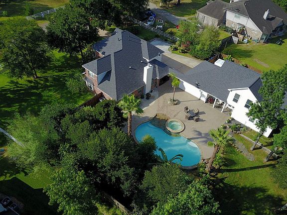 4th image of 33703 Thousand Oaks Blvd