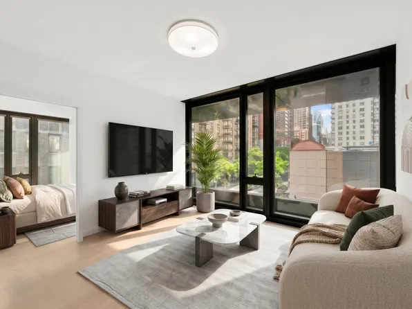 685 1st Avenue image 1 of 18