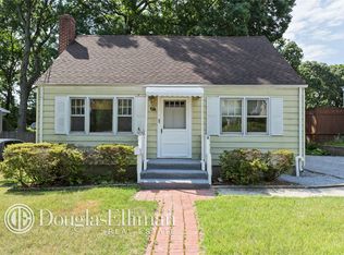 47 E 13th St, Huntington Station, NY 11746