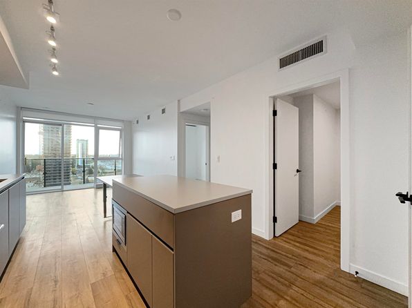 1 bedroom rental in Surrey — photo 4