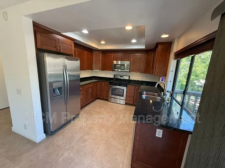 19 Viejo — Photo 3
